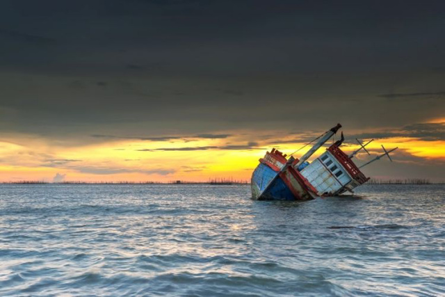 Dua Kapal Tabrakan di Perairan Batam, Salah Satunya Hampir Tenggelam, Ini Penjelasan Kemenhub