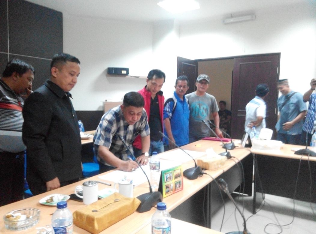 Akhirnya...!!! Dr H Mariyanto SH MH Minta Maaf Kepada Awak Media