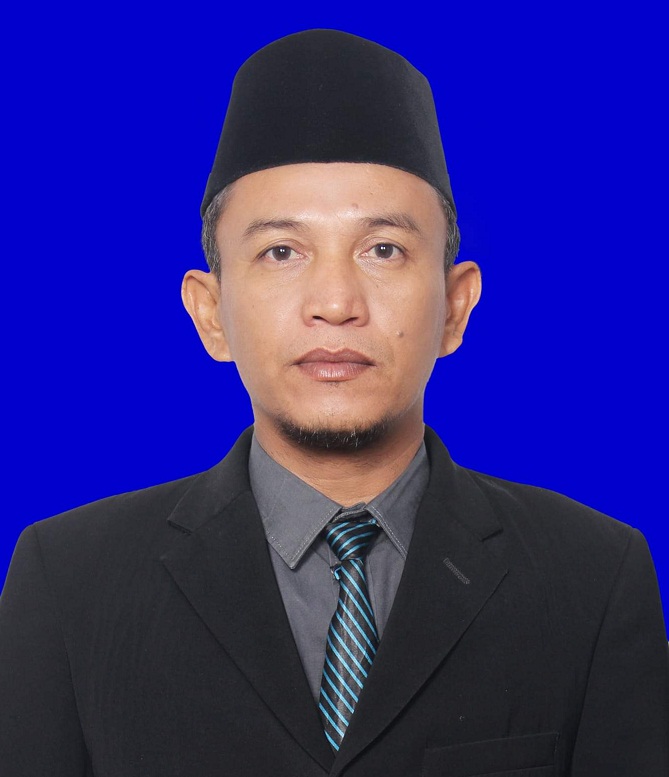 Datuk Penghulu Teluk Berembun Minta Pihak Terkait Perbaikan Aspal Bahu Jalan