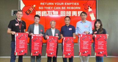 Coca-Cola Jadi yang Pertama di Hong Kong Daur Ulang Botol Plastik Lokal Menjadi Botol Baru