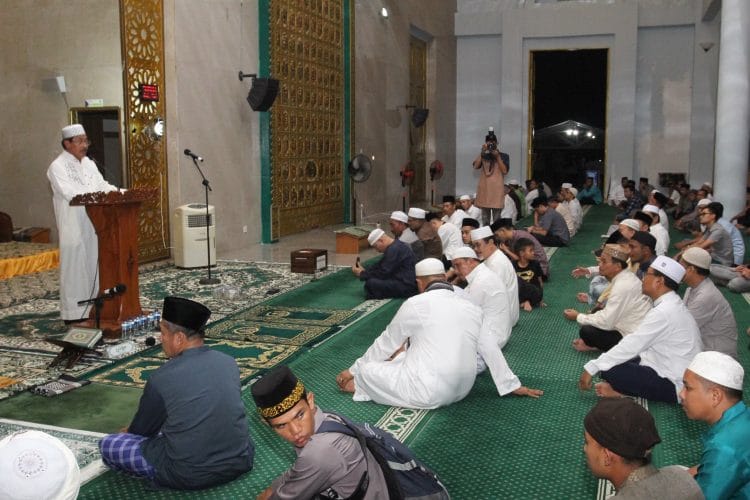Gubernur Kepri Safari Ramadhan di Mesjid Nur Ilahi Pulau Dompak