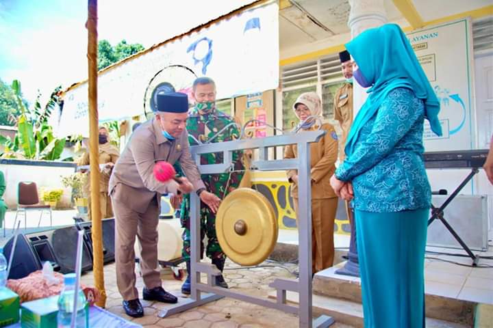 Hari Keluarga Nasional, Bupati Labuhanbatu Membuka Langsung Pelayanan KB Gratis di Bilah Barat