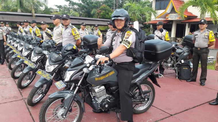 Kapolres Inhil Serahkan Belasan Unit Sepeda Motor Ke Bhabinkamtibmas