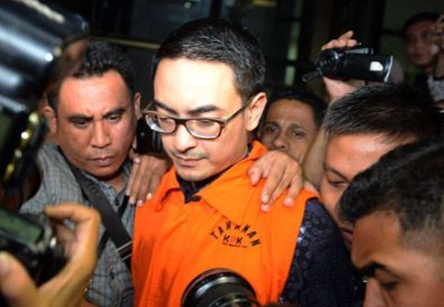 Gubernur Jambi Zumi Zola Resmi Dicopot