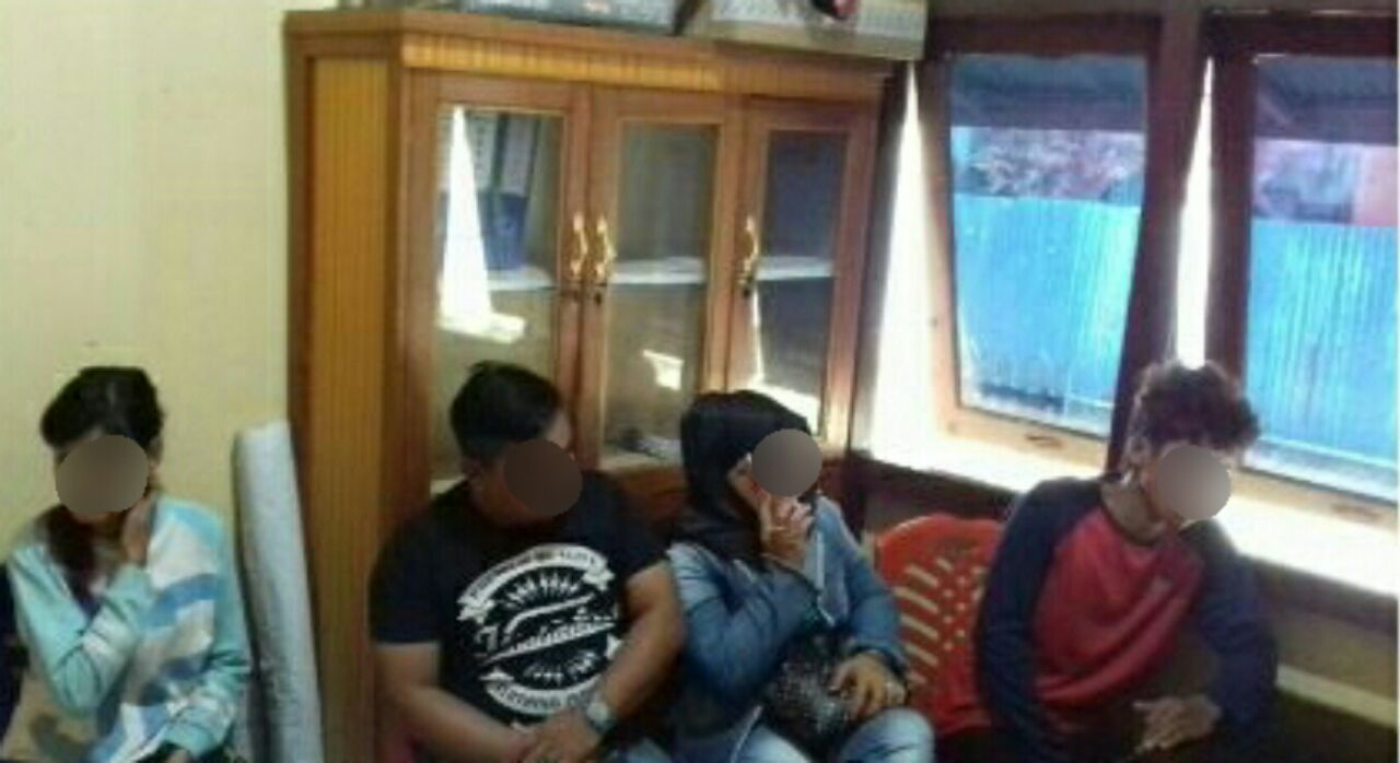 Bersama IRT, Sekdes di Inhil Ini Diangkut Polisi Dari Wisma