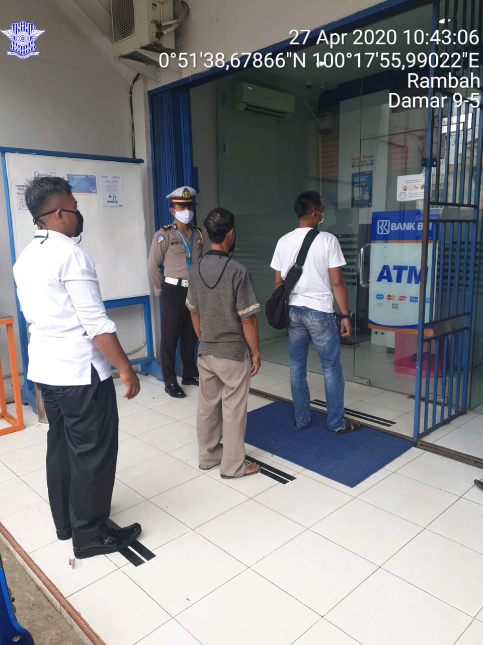 Cegah Covid-19, Satlantas Polres Rohul Lakukan Rekayasa Sosial di Tempat Umum