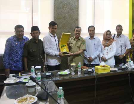 Bupati Siak Harapkan KPU Beri Informasi Terbaru