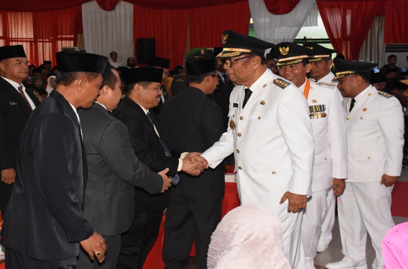 Bupati Kampar dan Walikota Pekanbaru Dilantik, Bupati Amril Ucapkan Selamat