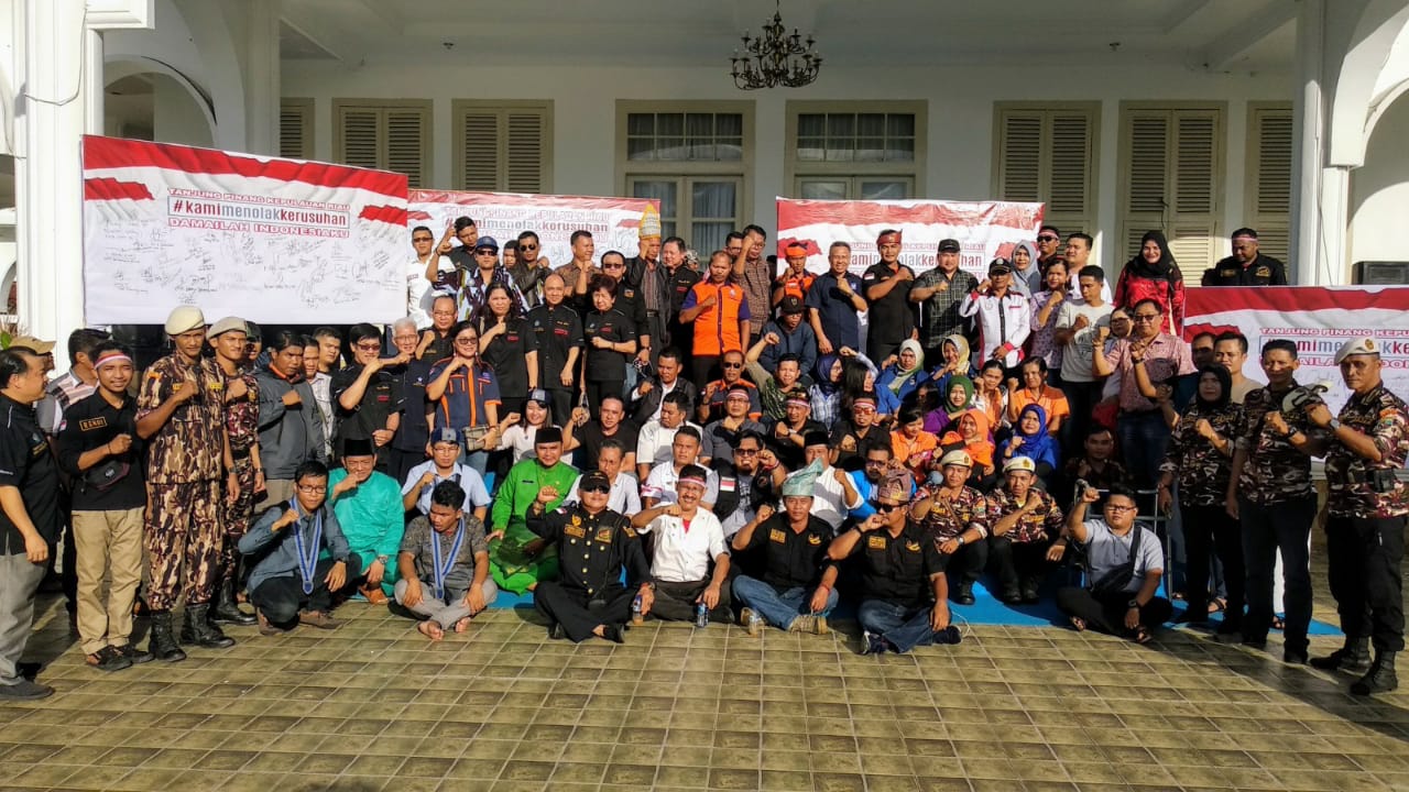 Ratusan Masyarakat Tanjungpinang Deklarasi Tolak Kerusuhan Menjelang Keputusan MK