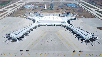 Uji Penerbangan yang Sukses di Bandara Internasional Shengle Menegaskan Hohhot sebagai Pusat Penting di ‘Jalur Sutra Udara’