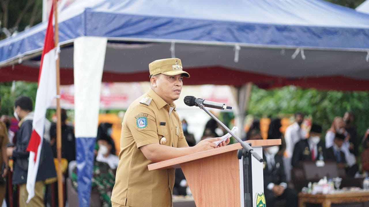 Pesan Bupati Lingga Kepada 75 Kades yang Dilantik