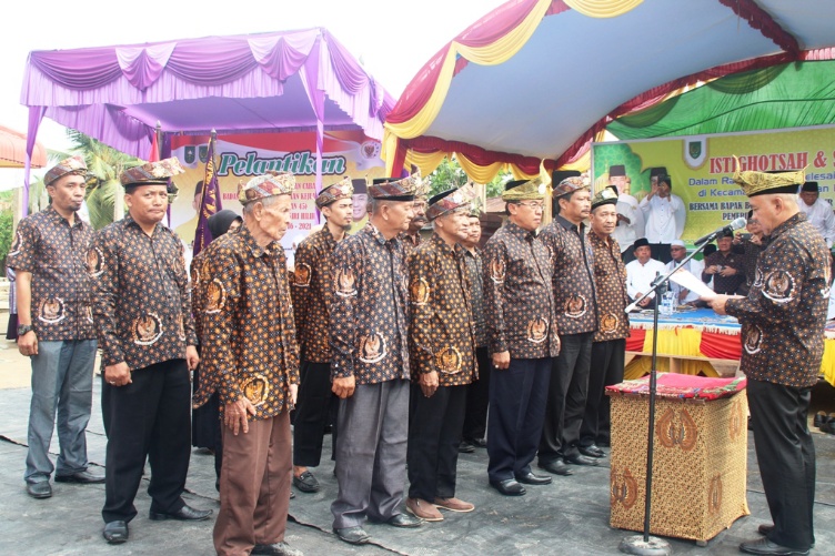 Gubri Lantik Pengurus DHC Badan Penerus Pembudayaan Kejuangan 45 Inhil