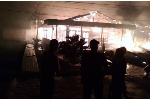 Kebakaran, 3 Unit Rumah di Kateman Ludes Jadi Abu
