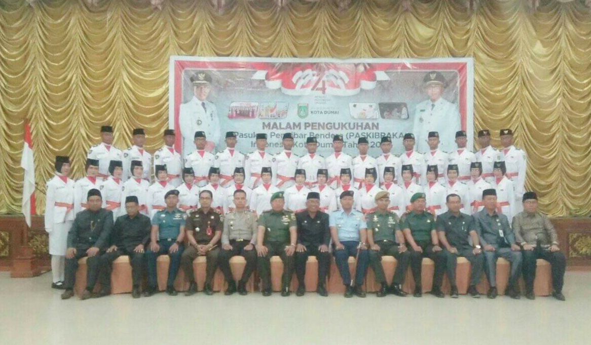 Plt Sekda Kukuhkan Anggota Paskibraka Dumai 2019