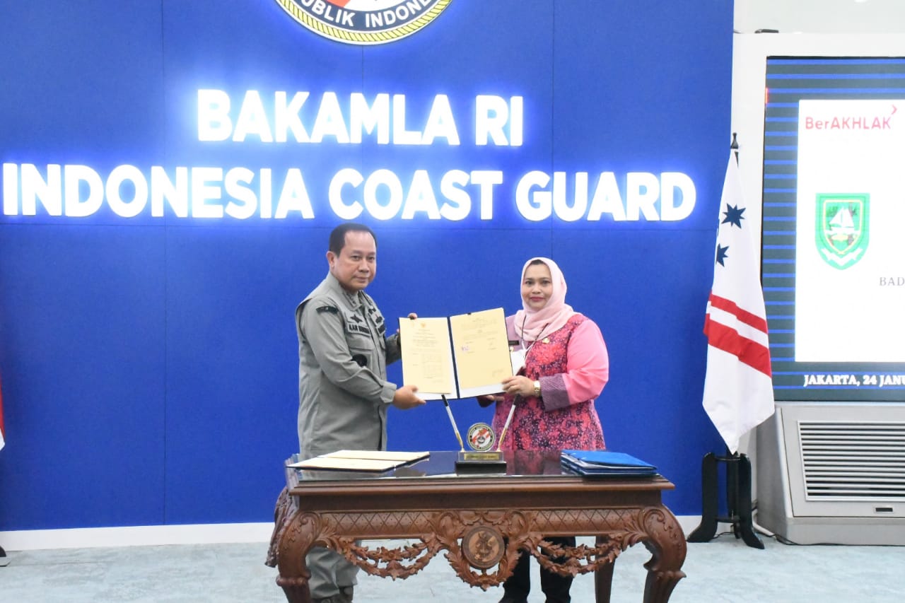 Tingkatkan Keamanan Laut, Bupati Kasmarni Hibahkan Tanah Kepada Bakamla RI