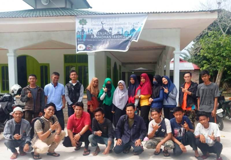 Sambut Ramadhan, Remaja Puak dan PSIB Gelar Gotong-royong