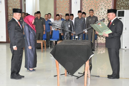 Mutasi Pemkab Kampar, 11 Pejabat Eselon II Dilantik