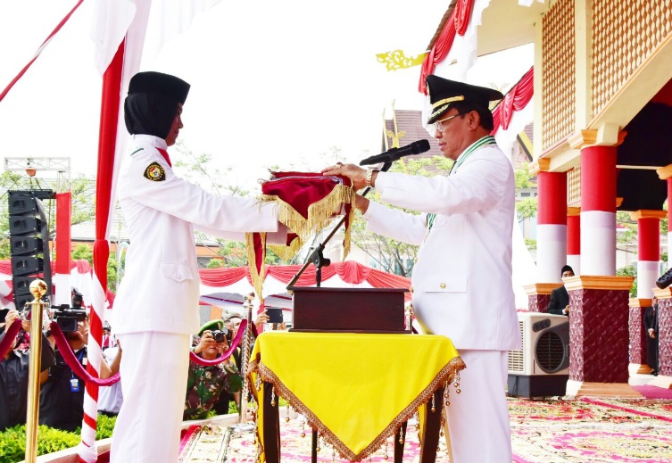 Bupati Inhil Pimpin Upacara Detik-Detik Proklamasi Kemerdekaan RI Ke-72