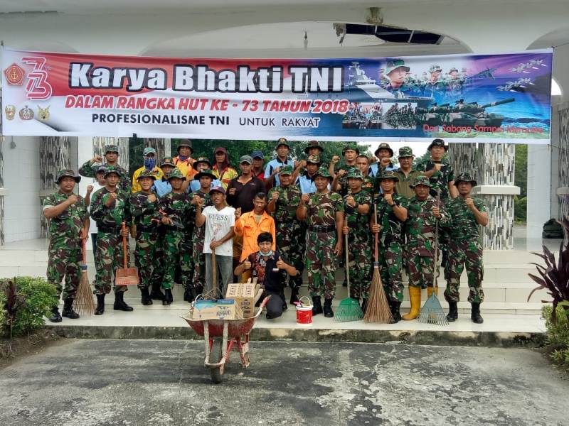 Goro Pembersihan TMP Dumai Sempena HUT TNI ke-73 Tahun 2018