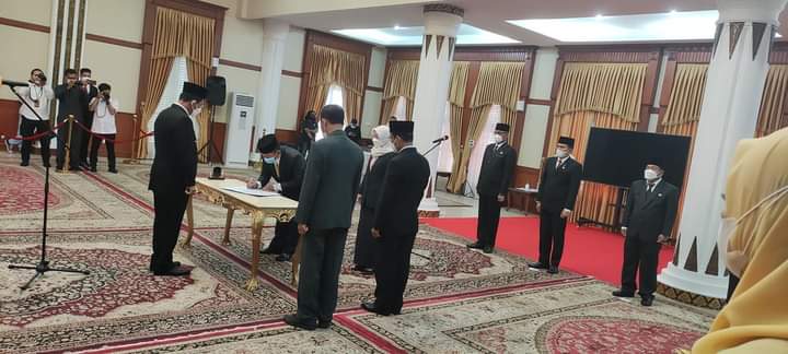 Abdollah S.sos, M.H Dilantik Menjadi Kepala Biro Umum dan Perlengkapan Provinsi Kepri