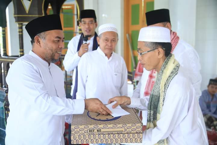 Hari Terakhir Sebelum Cuti, Bupati Melaksanakan Program Keumatan Di Negeri Lama