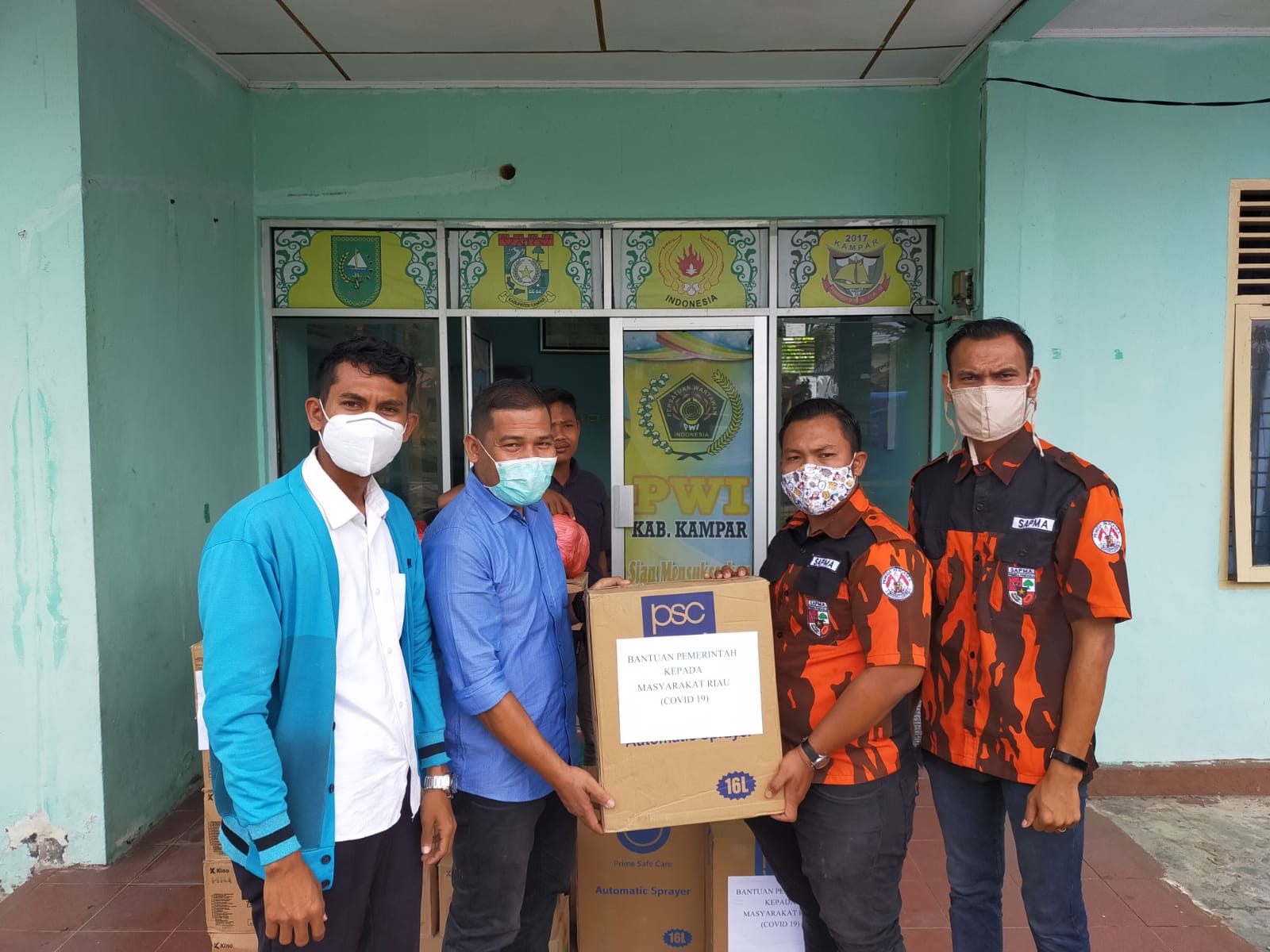 Pemerintah RI Melalui SAPMA PP Kampar Salurkan Bantuan Alkes Ke PWI Kampar