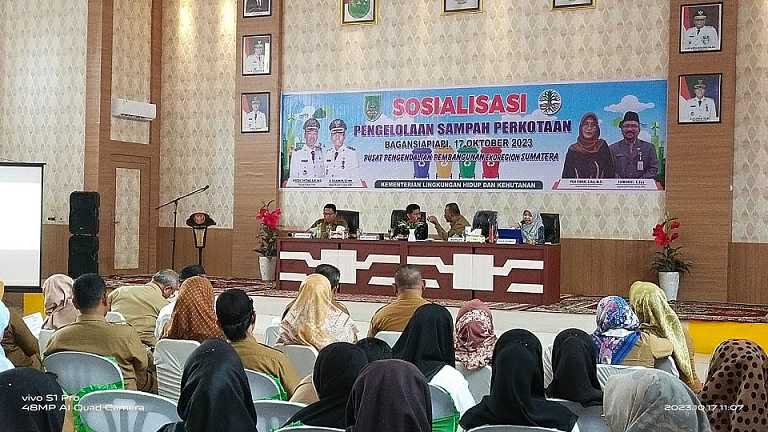 DLH Rokan Hilir Gelar Sosialisasi Pengelolaan Sampah Perkotaan