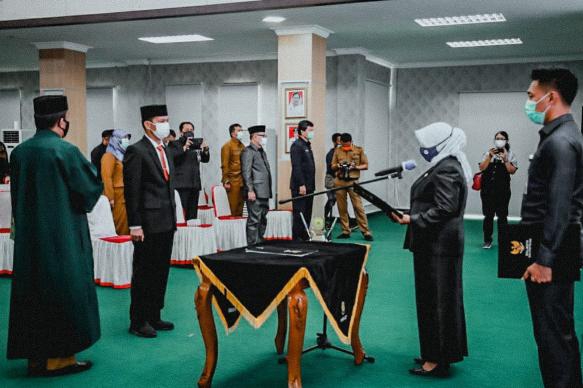 Walikota Lantik Surjadi sebagai Kepala Bappelitbang