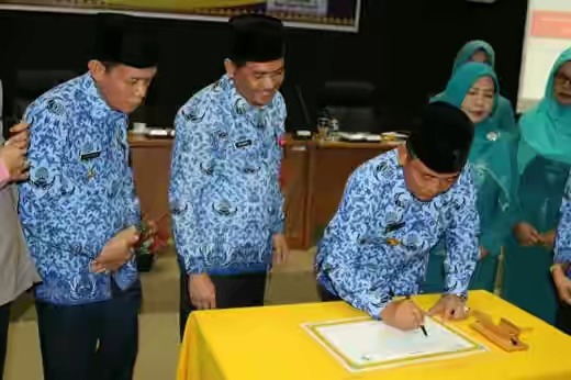Bupati Harris Teken Deklarasi Pelalawan sebagai Kabupaten Layak Anak