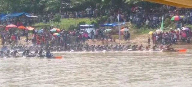 Jalur Kenamaan Berlaga di Final Pacu Jalur Rayon IV Sentajo Raya Kuansing