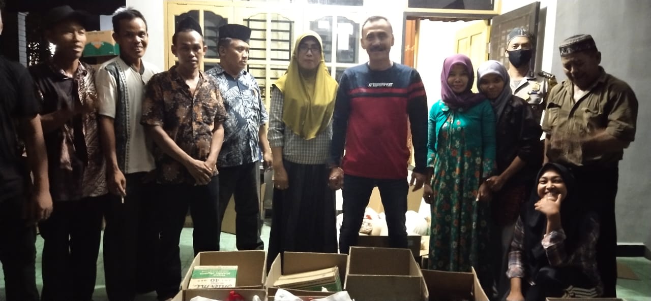 Kelurahan Aek Paing Salurkan Bantuan Sembako dari Provinsi