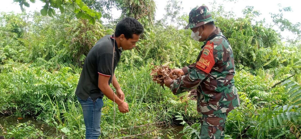 Lebaran Tanpa Karhutla, Serka Suandi Laksanakan Patroli
