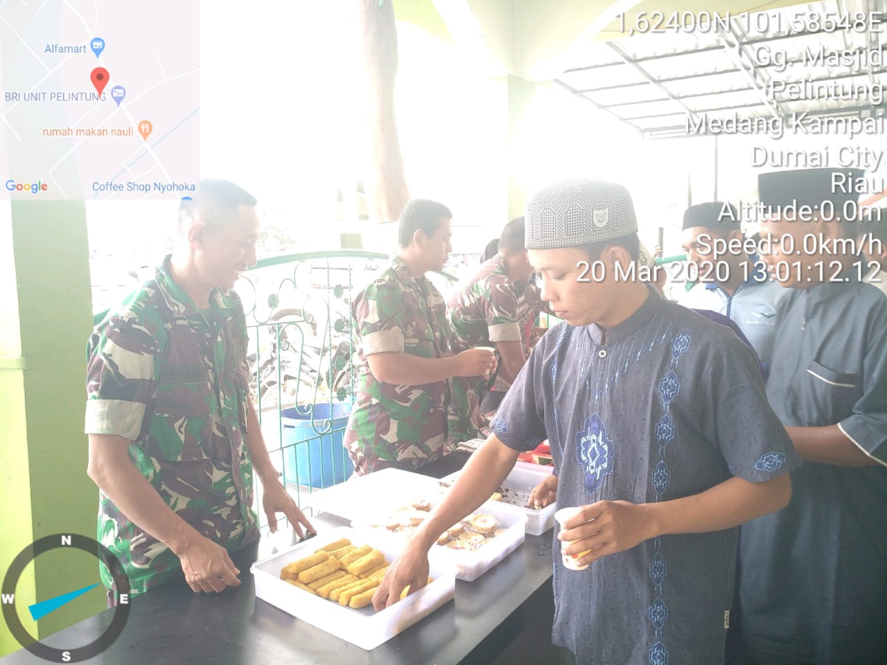 TMMD ke 107, Satgas Gelar Jum'at Barakah (Beramal dan Bersedekah) di Kelurahan Pelintung