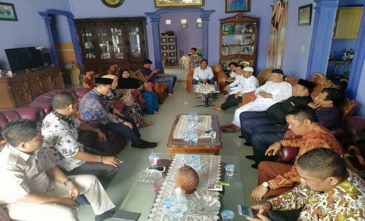 Silaturahmi dengan Amris, Hardianto Komitmen selesaikan Lahan Konsesi di Dumai