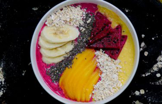 Resep Smoothie Bowl Buah Naga dan Mangga, Sarapan Sehat buat yang Lagi Diet