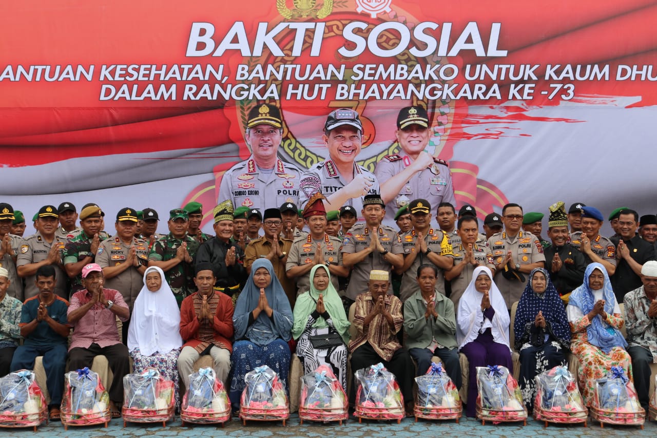 Hut Bhayangkara Ke 73, Kabaharkam Polri Gelar Baksos Warga Kurang Mampu di Kota Dumai