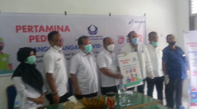 Bupati Labuhanbatu Terima Bantuan APD dari Pertamina Labuhanbatu