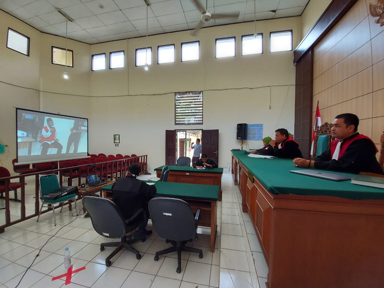 PN Pelalawan Gelar Sidang Jarak Jauh Gunakan Vidio Conference