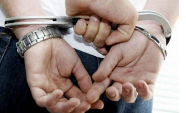 Seorang guru SMP di Jepang ditangkap karena merekam bagian dalam rok perempuan di eskalator stasiun