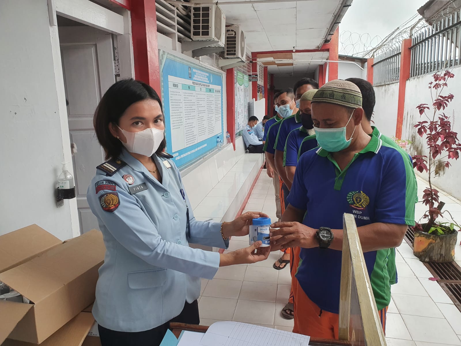 BNN Dumai Laksanakan Sosialisasi P4GN Serta Test Urine Bagi Petugas dan Warga Binaan di Rutan Dumai.