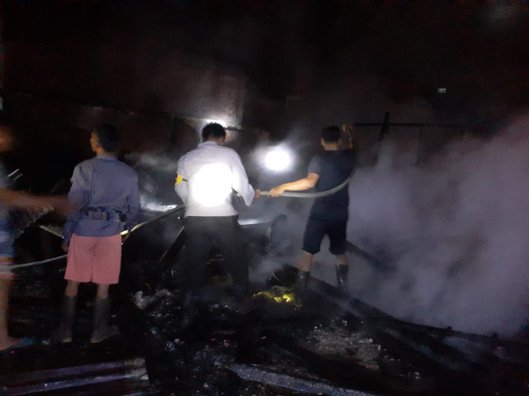 Tujuh Unit Rumah Warga Desa Pengalihan Ludes Jadi Arang
