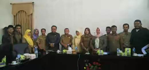 Guru Honor Komite Sekolah Mengadu ke Komisi III DPRD Rohul