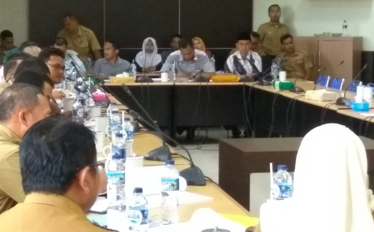 Tindak Lanjuti Aduan Honorer K2, DPRD Inhil Duduk Bersama Beberapa Instansi