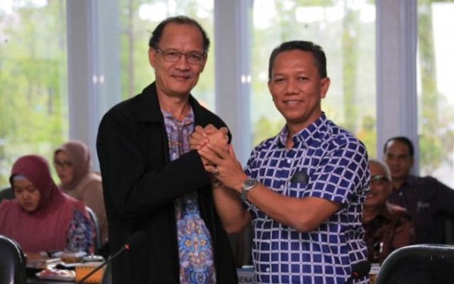 Syafrinaldi jadi Rektor UIR yang Baru