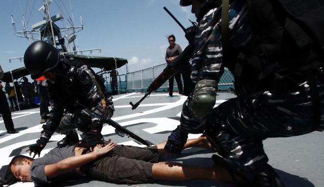 Mantap...!!! KKP Janji Tingkatkan Keamanan Laut dari Perompak Bertopeng