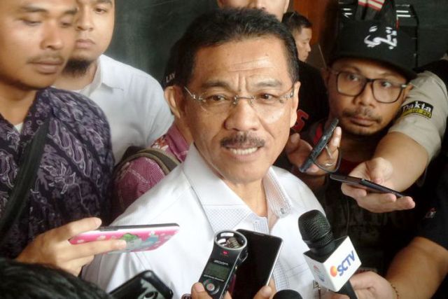 HAKIM : Gamawan Fauzi dan Sejumlah Mantan Anggota DPR di Duga Turut Terima Uang E-KTP