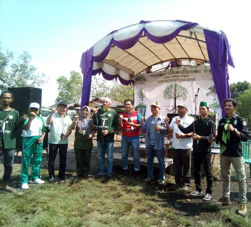 Penanaman 60.000 Bibit Bakau di Kota Dumai