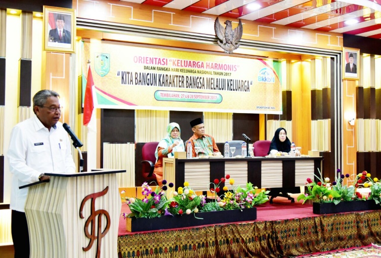 Asisten I Setdakab Inhil Buka Orientasi Keluarga Harmonis