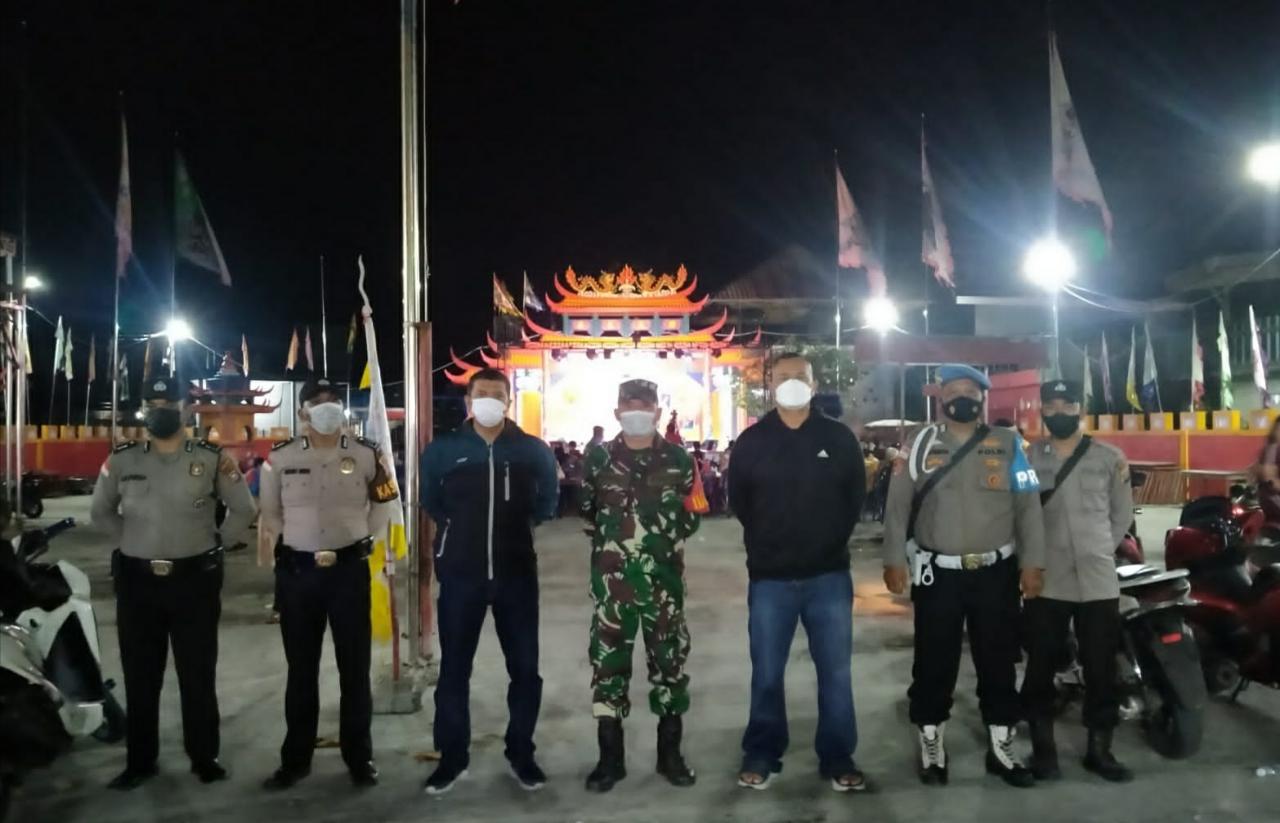 Polsek Panipahan Amankan HUT Vihara Kwan Shien Tai Te dan Vihara Budi Bhakti