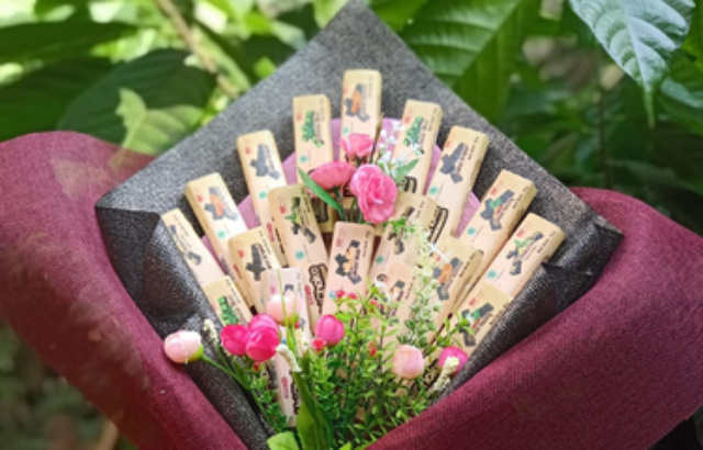 Cara Kemas dan Simpan Hamper Cokelat Valentine, Tips dari Penjual